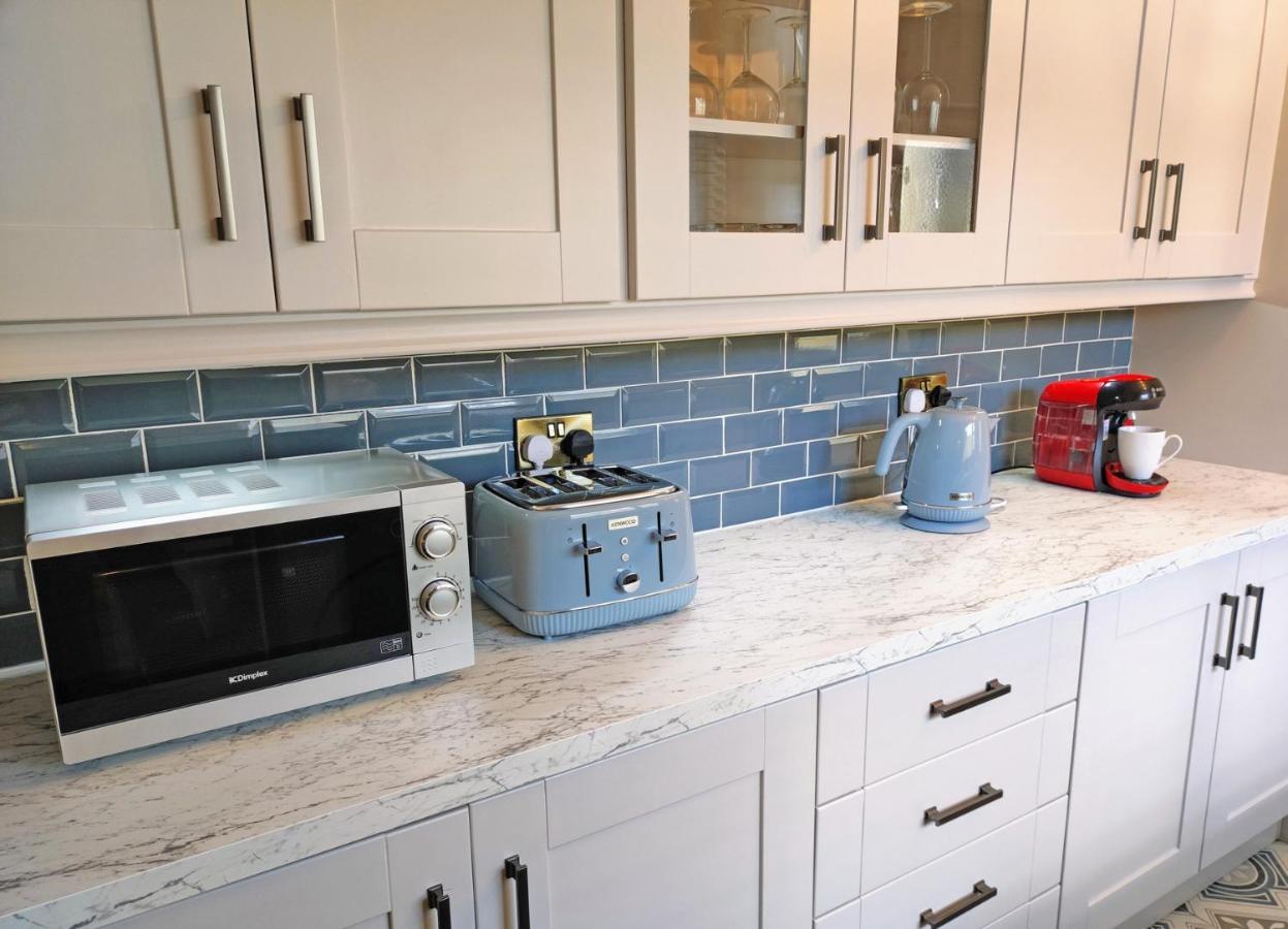 Tralee Townhouse Holiday Home By Trident Holiday Homes Eksteriør billede